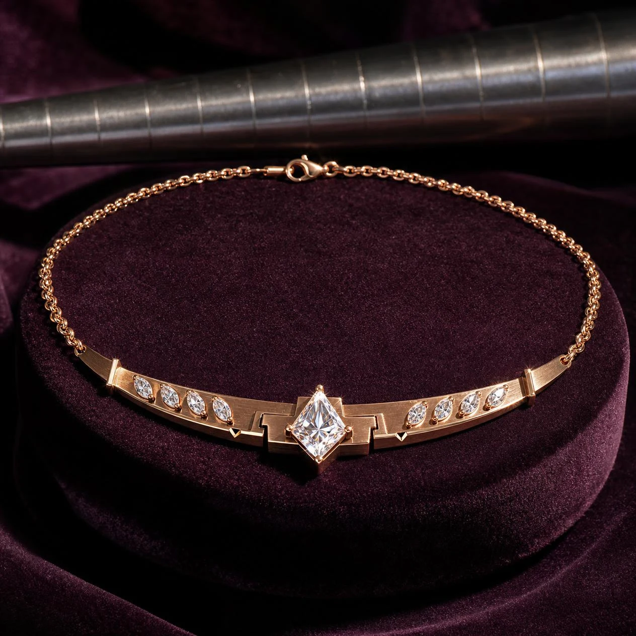 Cielo d'Inverno, 2.18 ct tw kite lab grown diamond necklace in rose gold (front view)