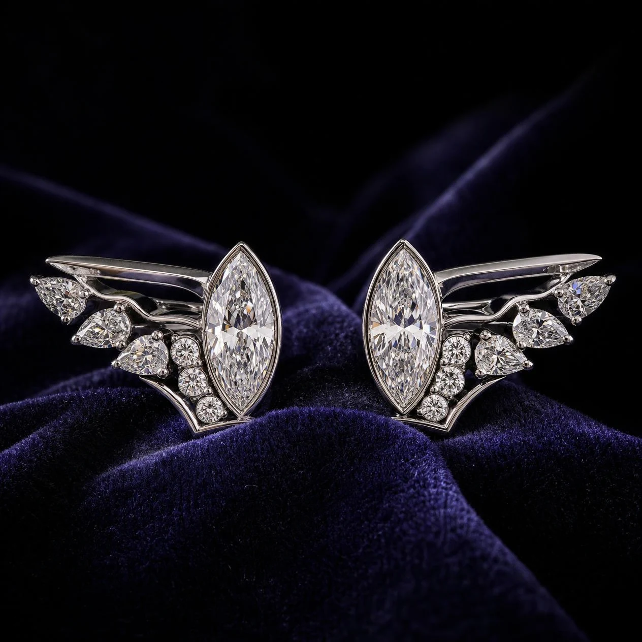 Riva Sospesa, 4.3 ct tw marquise lab grown diamond earrings in 18K white gold (front view)