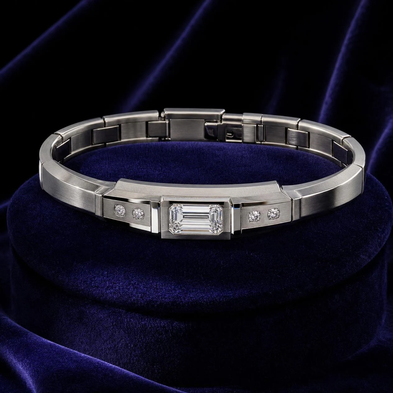 Fortezza Vigile — made to order by 2N Master Artisans