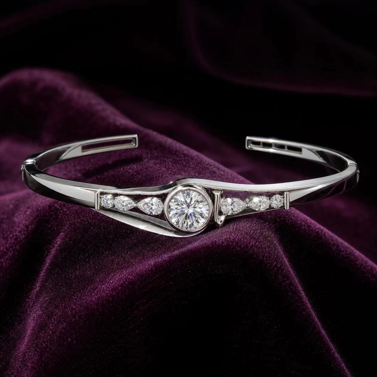 Gemma Silente, 2.52 ct tw round lab grown diamond bracelet in 18K white gold (front view)