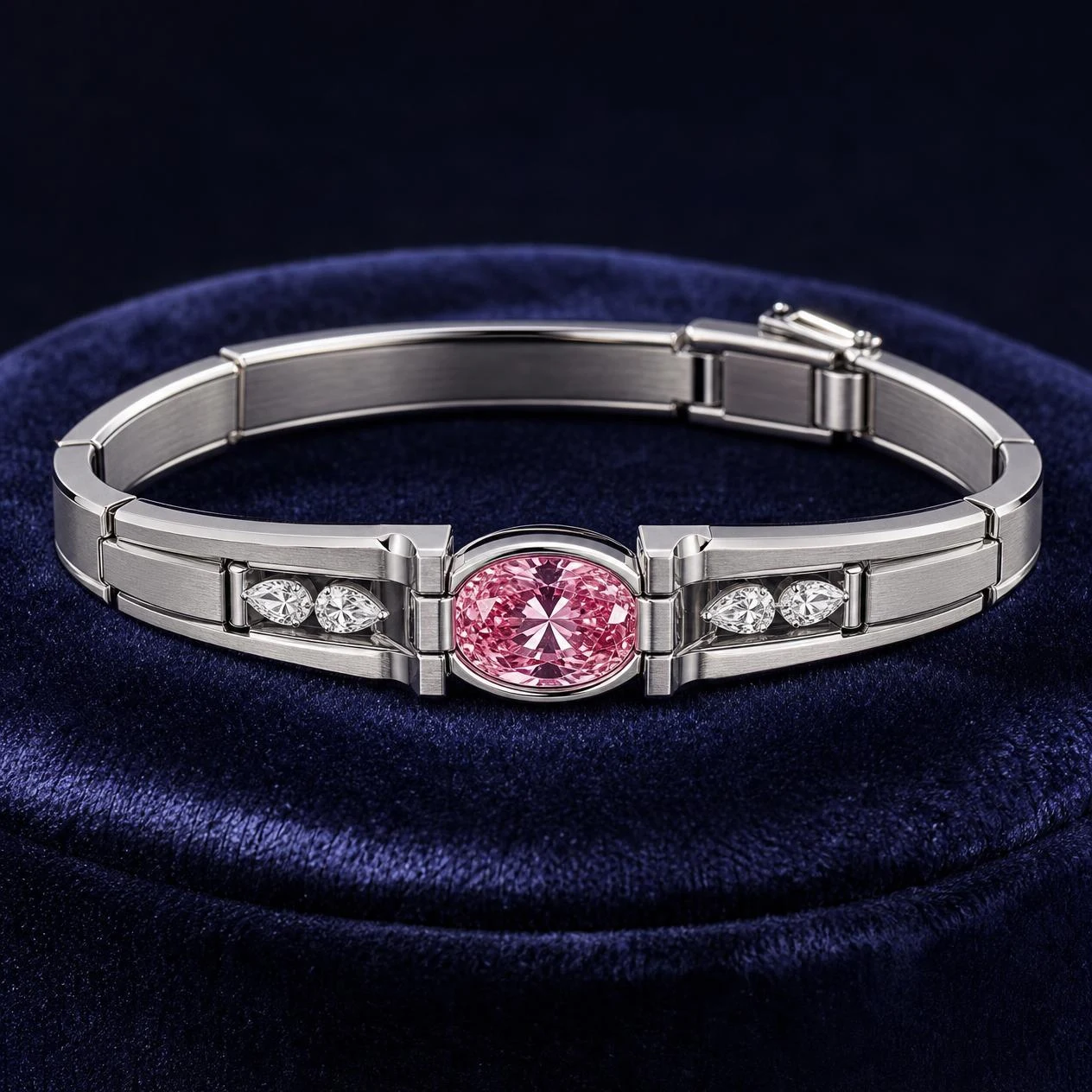 Platino Profondo, 1.52 ct tw oval lab grown diamond men’s bracelet in 18K white gold (front view)