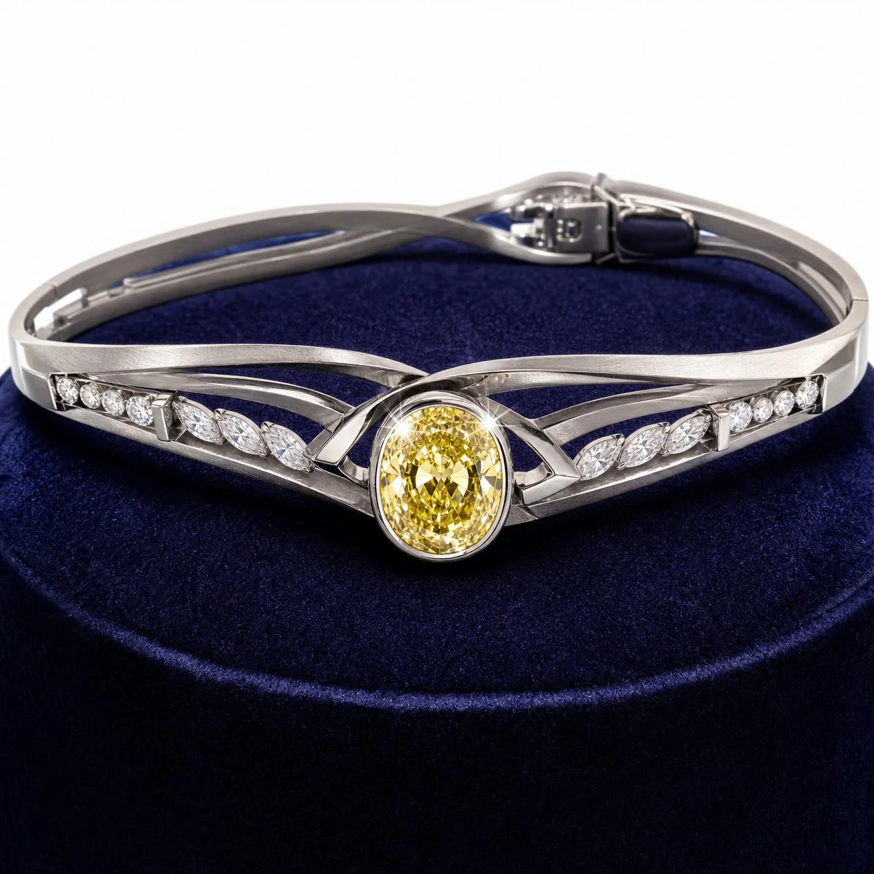 Ninfea di Cristallo, 2.02 ct tw oval lab grown diamond bracelet in 18K white gold (front view)