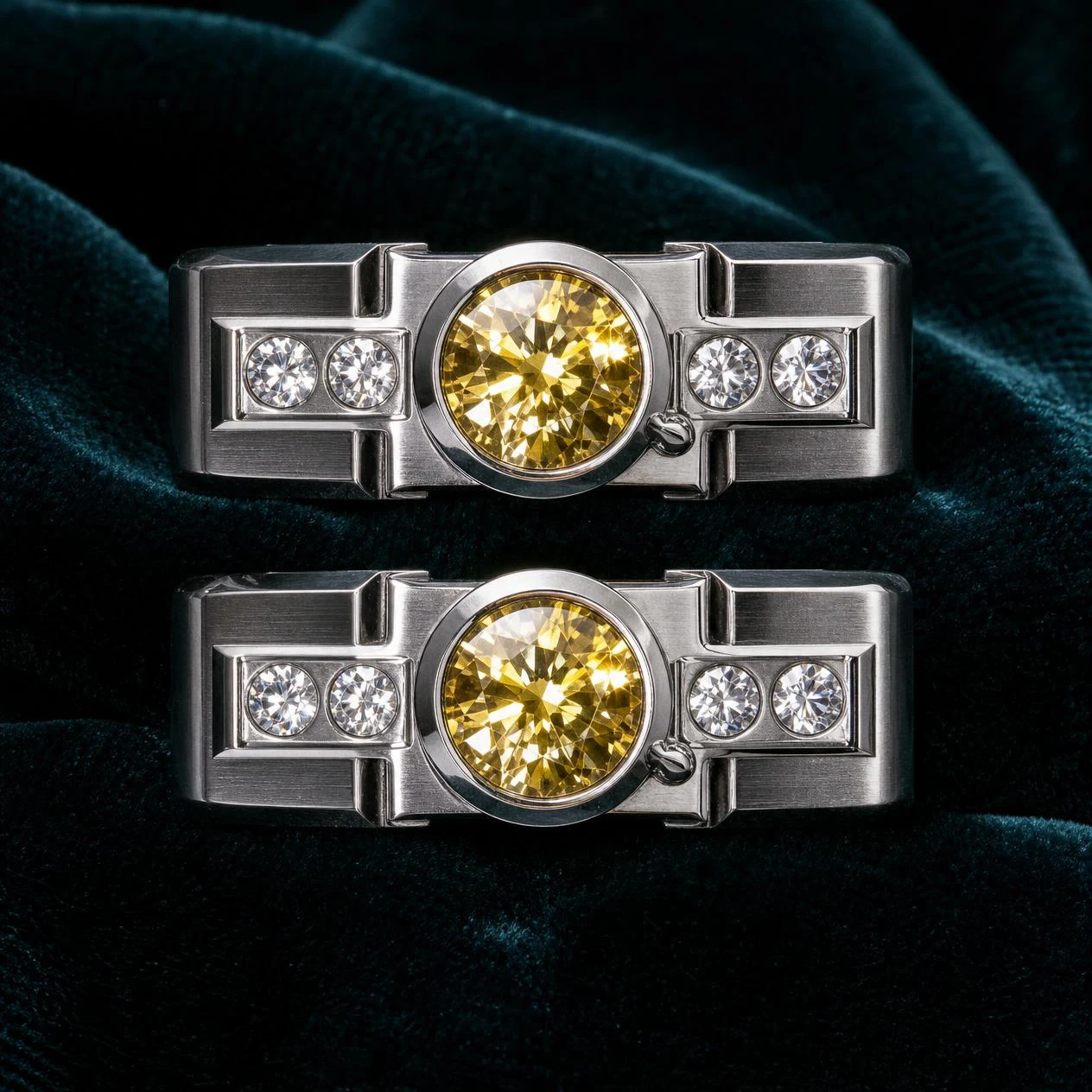Imperatore d'Oriente, 4.4 ct tw round lab grown diamond men’s earrings in 18K white gold (front view)