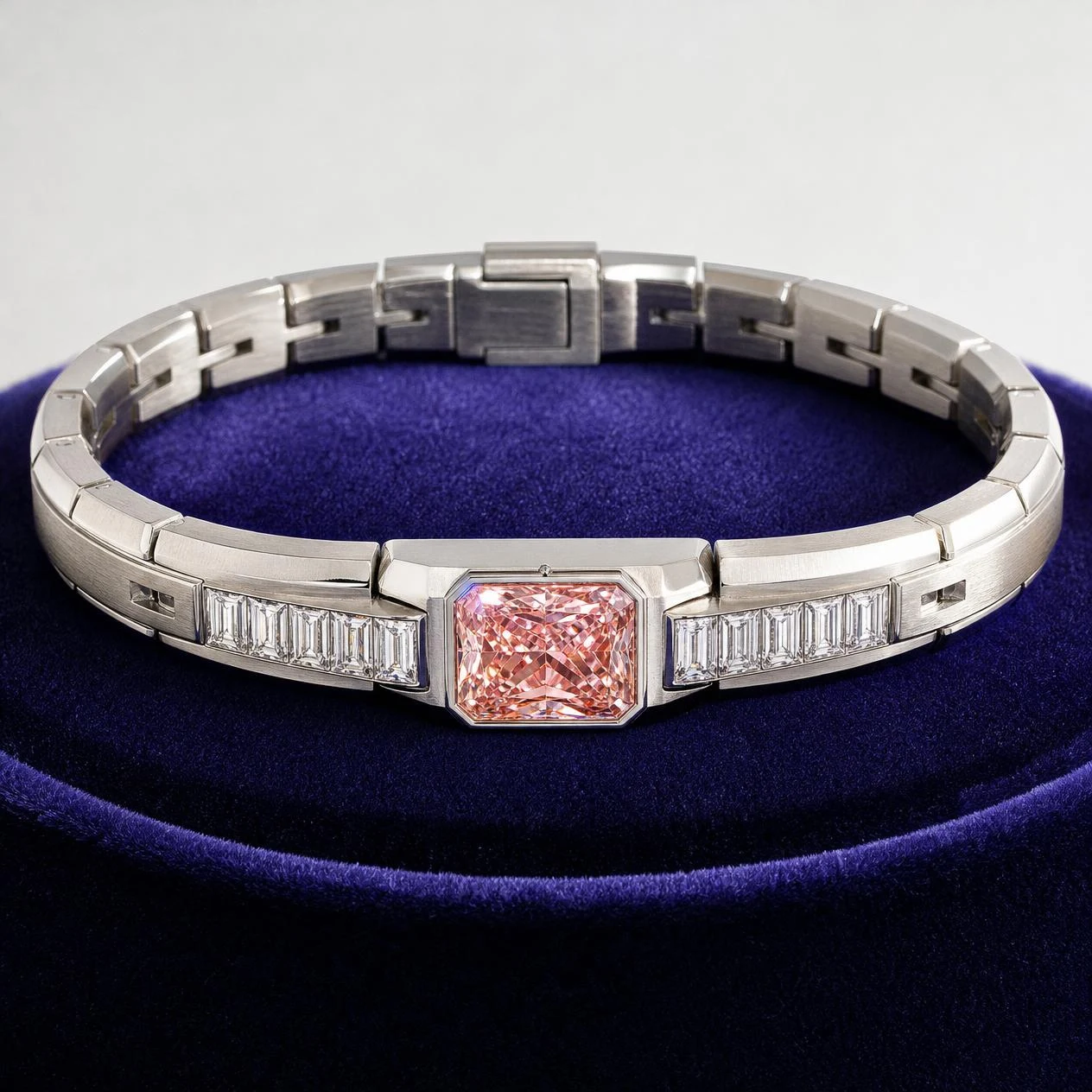 Polo Oscuro, 2.42 ct tw radiant lab grown diamond men’s bracelet in 18K white gold (front view)