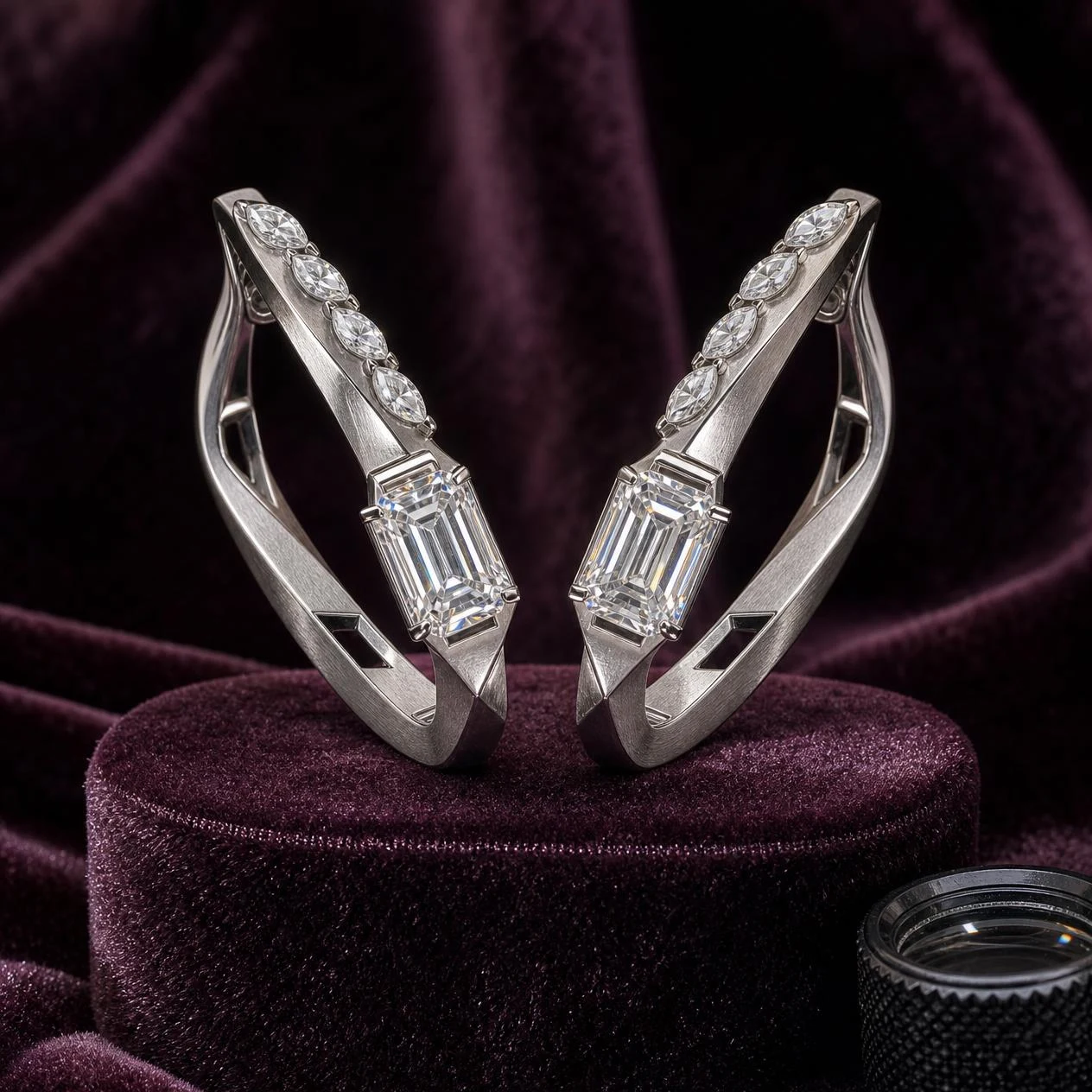 Ninfea d'Autunno, 5.4 ct tw emerald lab grown diamond earrings in 18K white gold (front view)