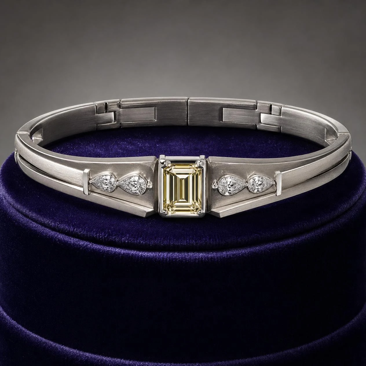 Duca del Sud, 2.24 ct tw emerald lab grown diamond men’s bracelet in 18K white gold (front view)