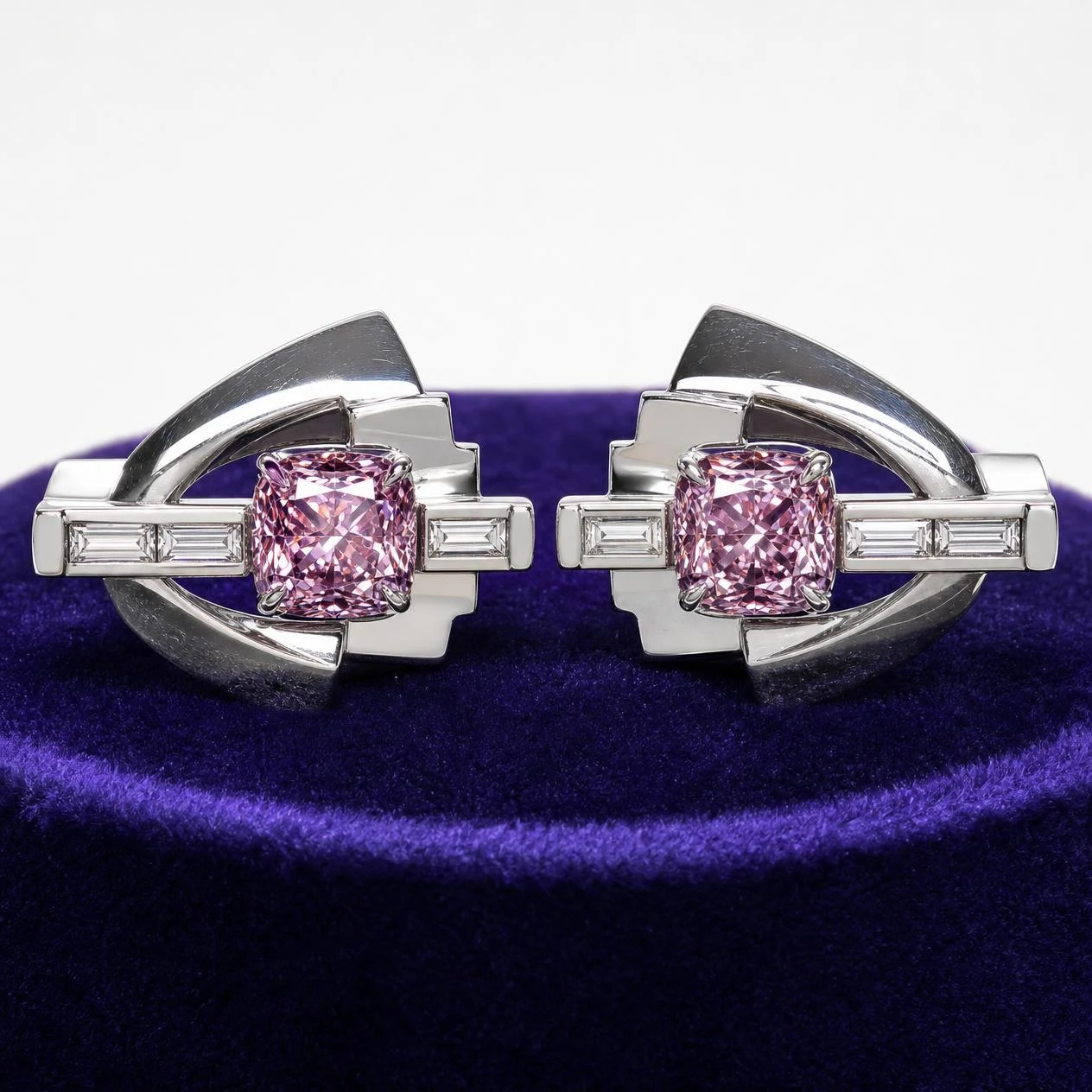 Uragano Imperiale, 4.4 ct tw cushion lab grown diamond men’s earrings in 18K white gold (front view)