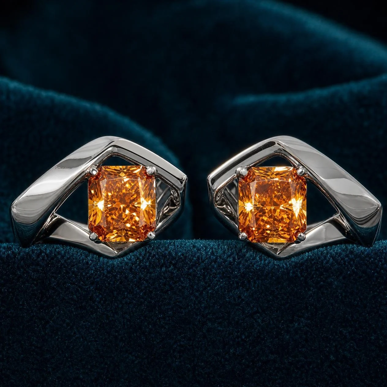 Cifra Silente, 1 ct radiant lab grown diamond earrings in 14K white gold (front view)
