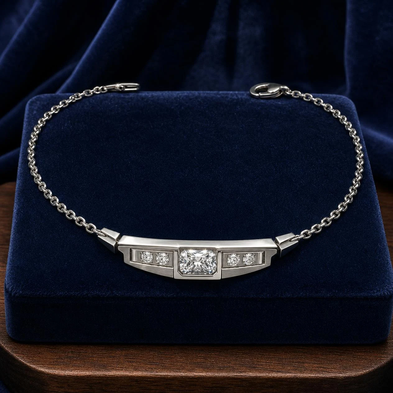 Molo di Marmo, 1.25 ct tw radiant lab grown diamond men’s necklace in 14K white gold (front view)