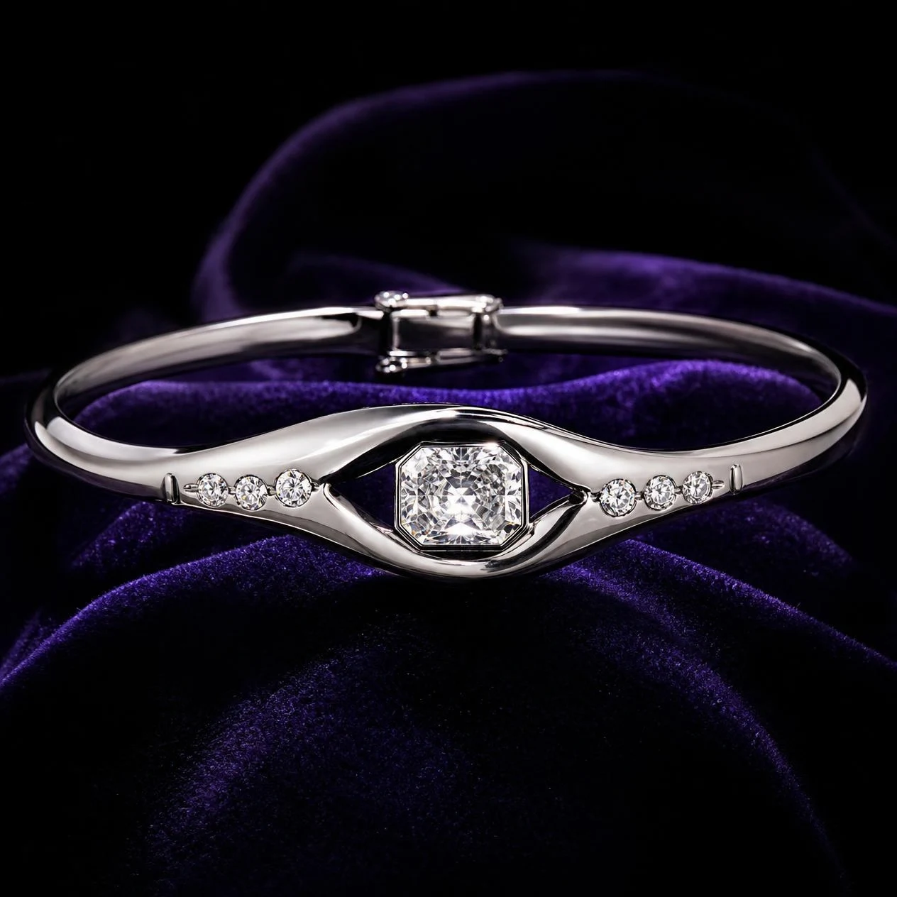 Grazia Royale, 1.35 ct tw radiant lab grown diamond bracelet in 14K white gold (front view)