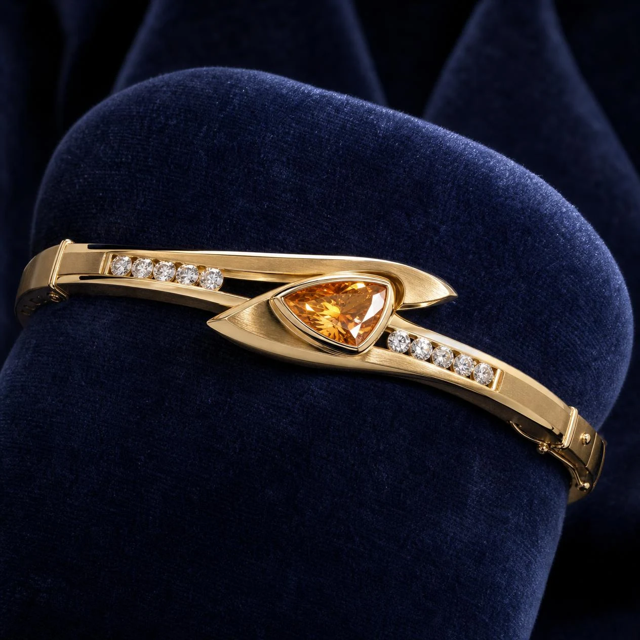 Dalia Delicata, 1.35 ct tw trillion lab grown diamond bracelet in 14K yellow gold (front view)