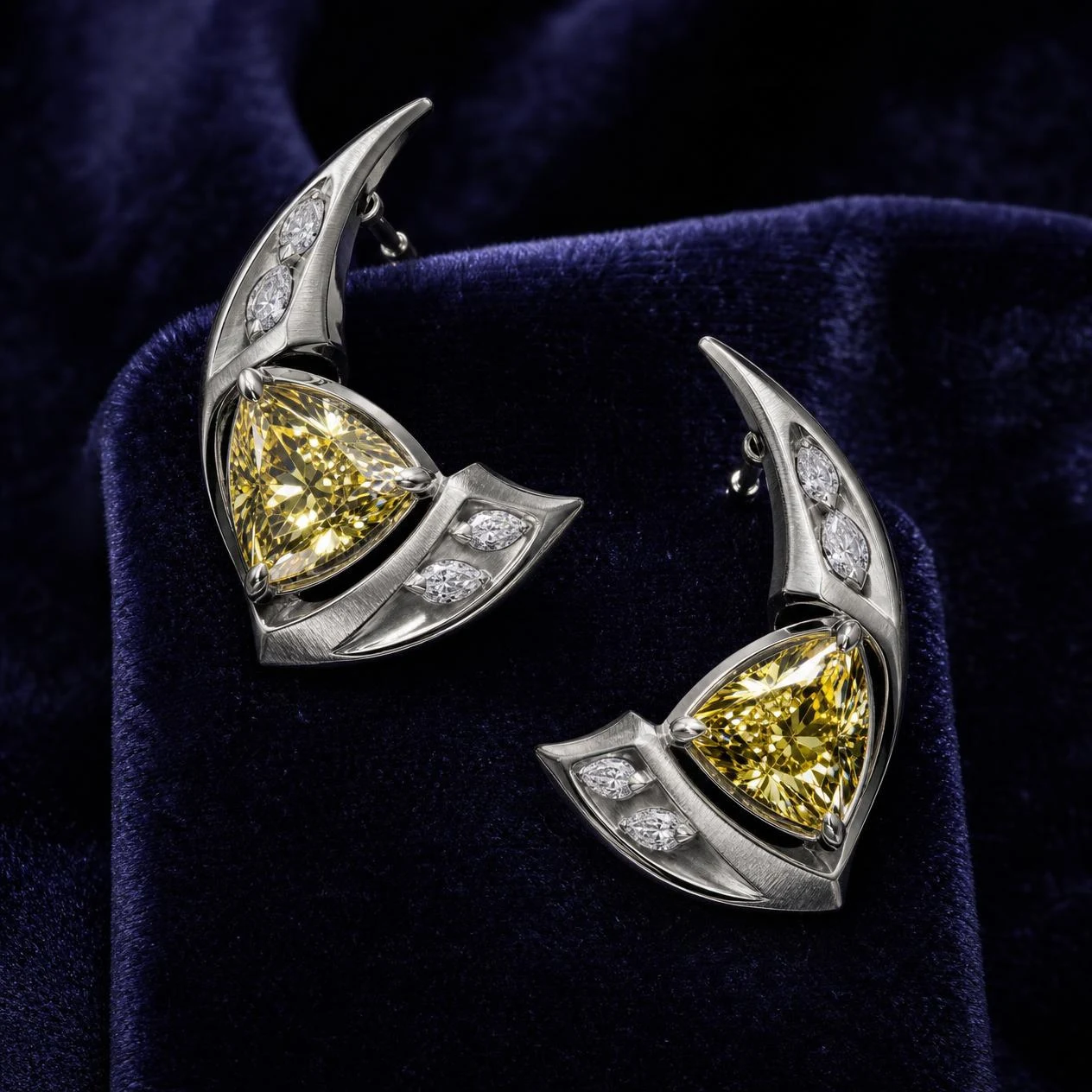 Platino Oscuro, 2.52 ct tw trillion lab grown diamond men’s earrings in 14K white gold (front view)