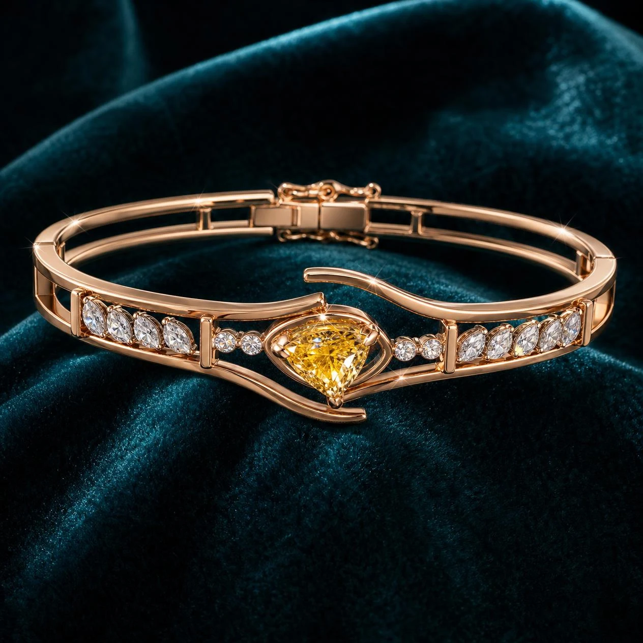 Belle Antica, 1.03 ct tw trillion lab grown diamond bracelet in rose gold (front view)