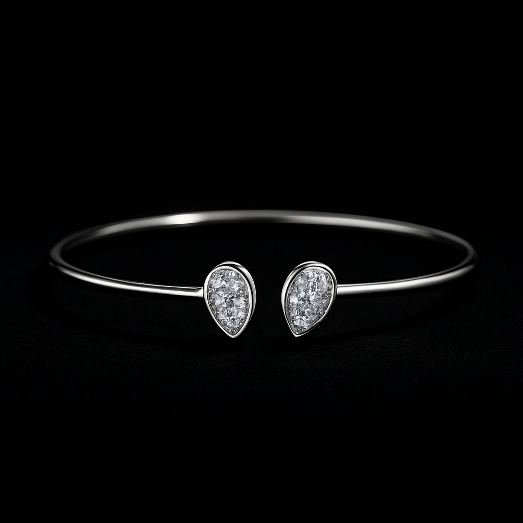  — 2N look-alike recreation, shown in clear diamond and fancy colour