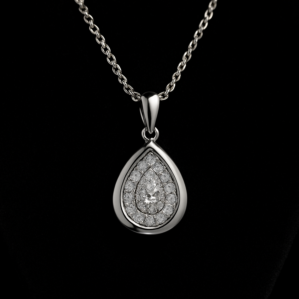 Plume de Velours — 2N Master-Artisan recreation, shown in clear diamond and fancy colour