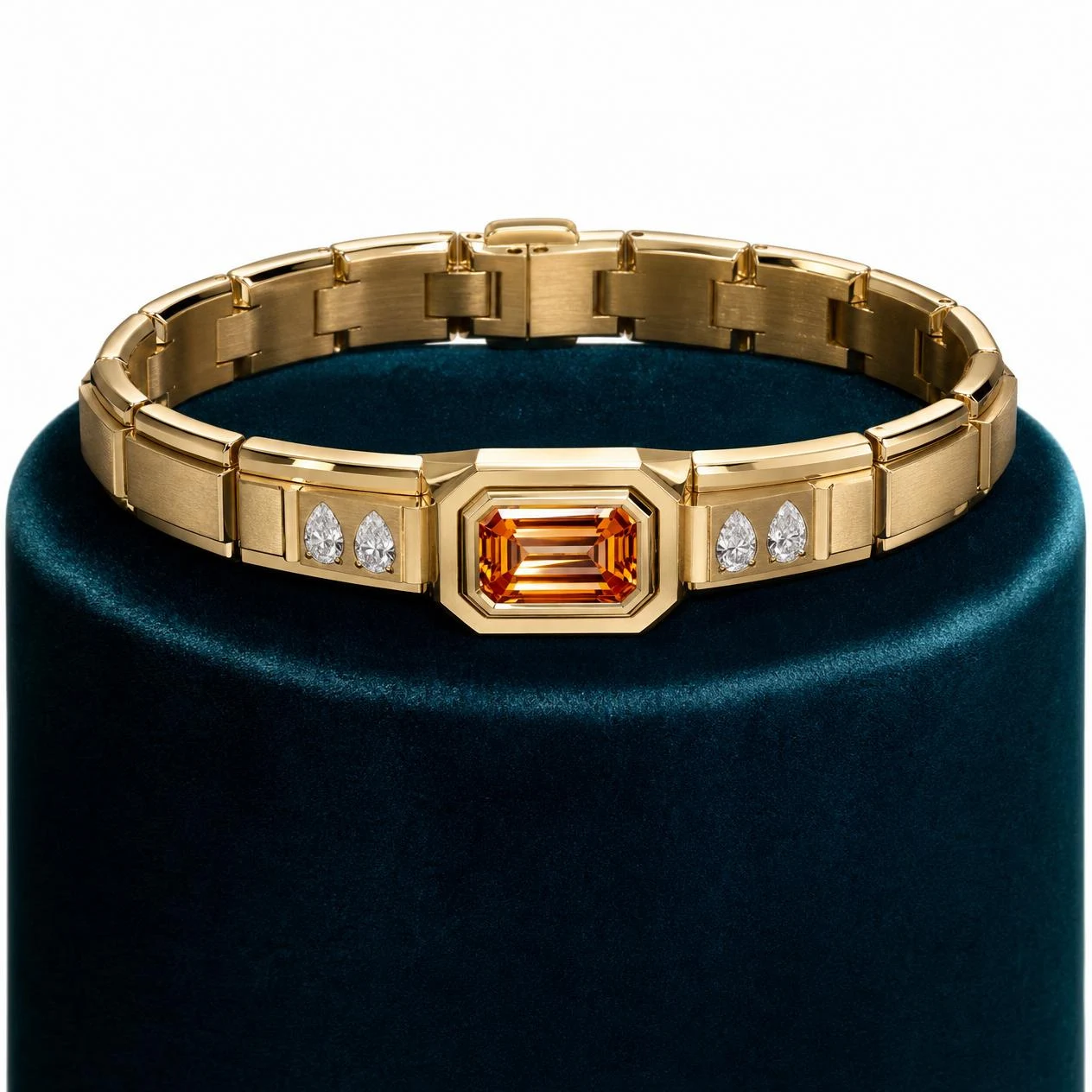 Tempesta Imperiale, 1.3 ct tw emerald lab grown diamond men’s bracelet in 14K yellow gold (front view)