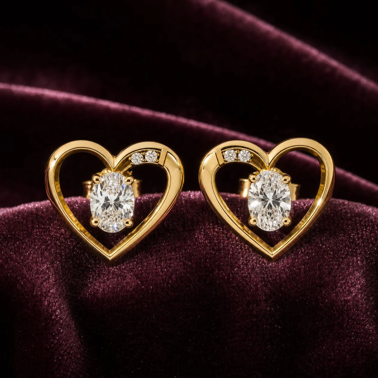 Belle di Rugiada, 1.08 ct tw oval lab grown diamond earrings in 14K yellow gold (front view)