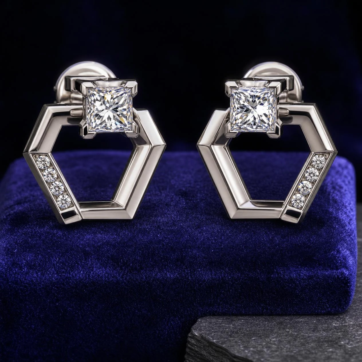 Meridiano Audace, 1.28 ct tw princess lab grown diamond men’s earrings in 14K white gold (front view)