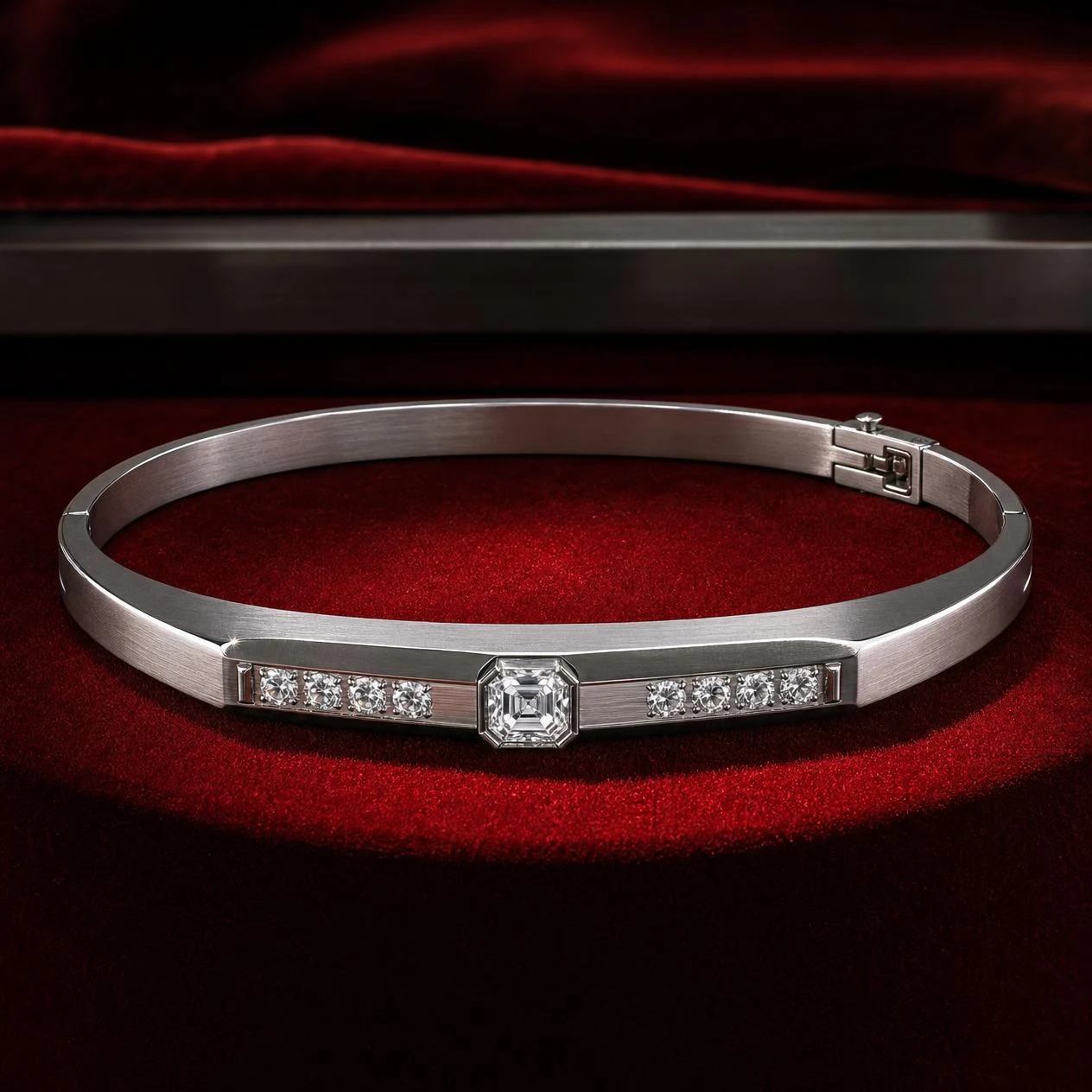 Lancia di Mezzanotte, 1.42 ct tw asscher lab grown diamond men’s bracelet in 14K white gold (front view)
