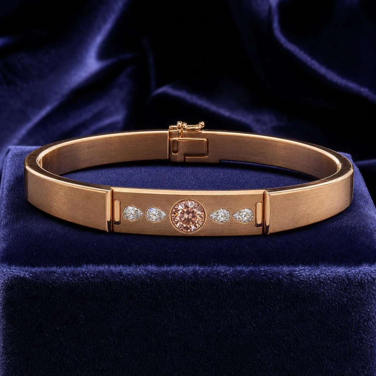 Ferro di Venezia, 0.71 ct tw round lab grown diamond men’s bracelet in rose gold (front view)