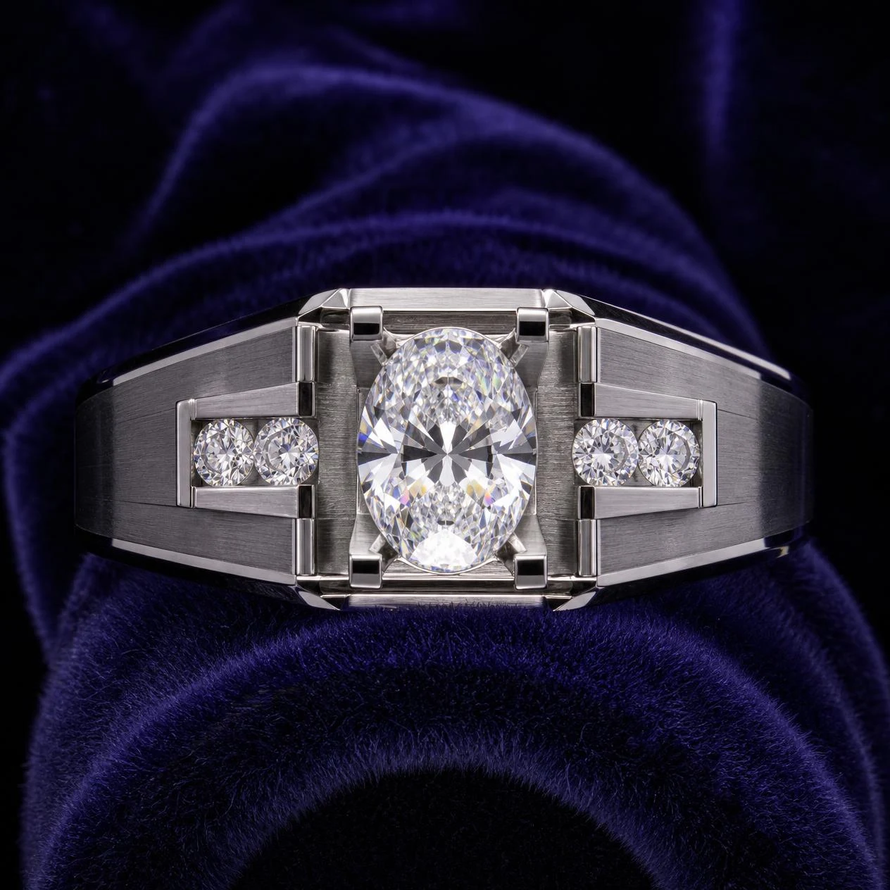 Signore Reale, 1.21 ct tw oval lab grown diamond men’s ring in 14K white gold (front view)