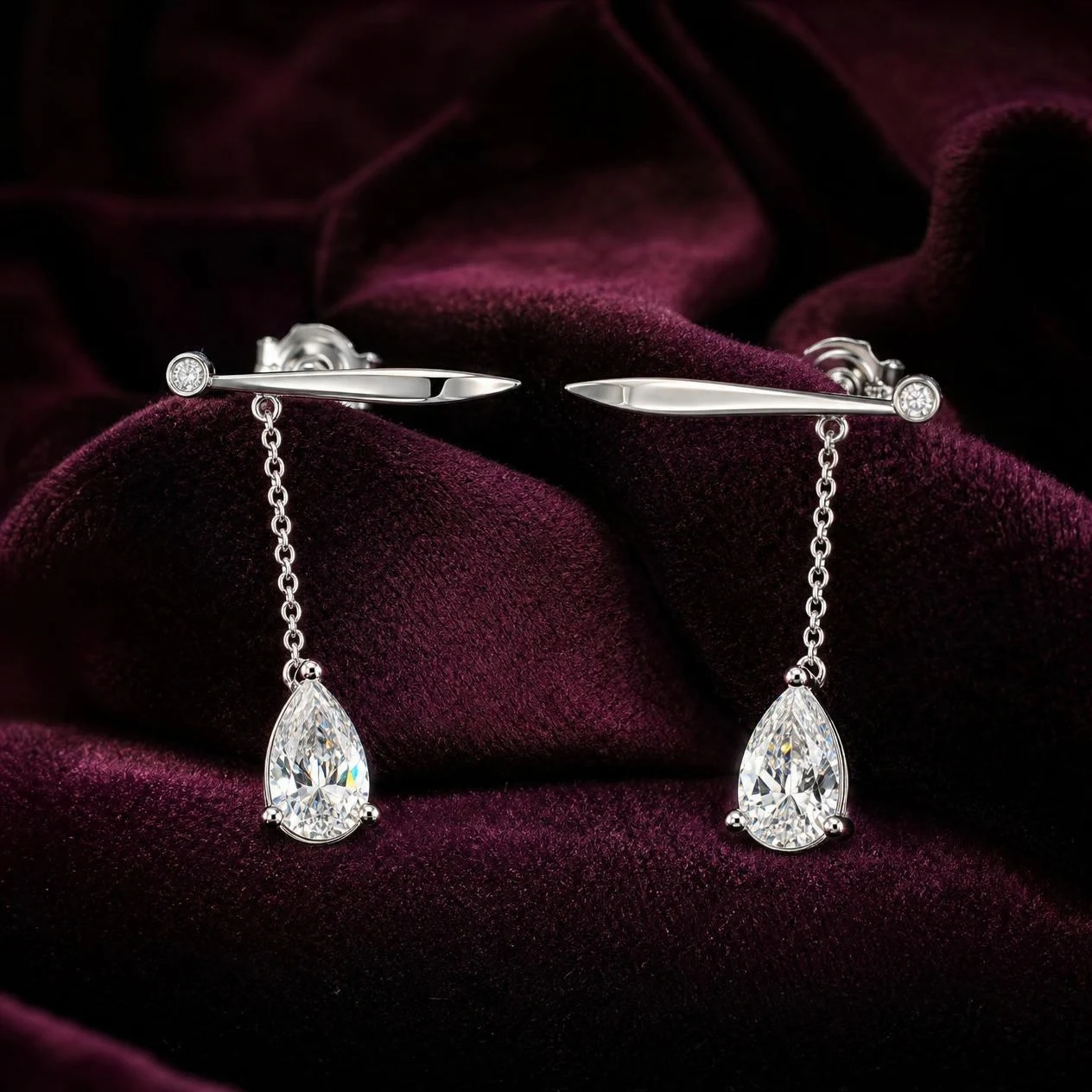 Rêve Sospesa, 1.6 ct tw pear lab grown diamond earrings in 14K white gold (front view)