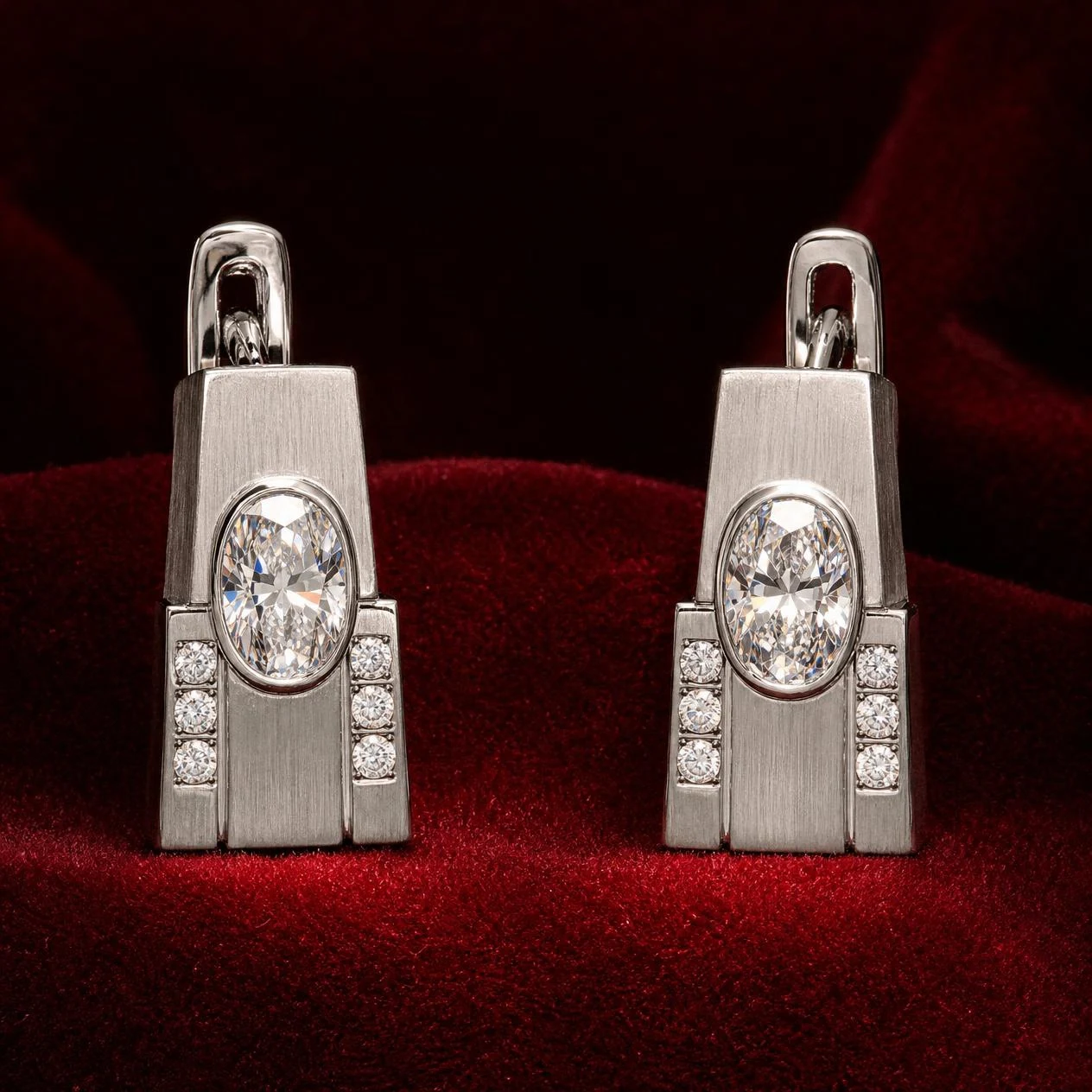 Guardiano Maestoso, 2.44 ct tw oval lab grown diamond men’s earrings in 14K white gold (front view)