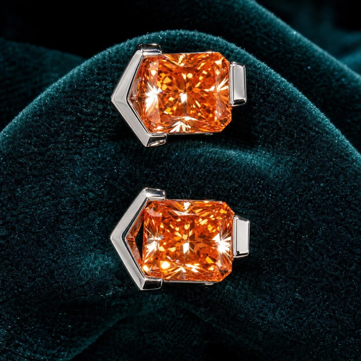 Perla de Aurora — in stock, ready to ship