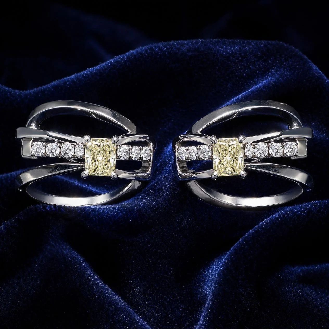 Orilla Luminosa — in stock, ready to ship