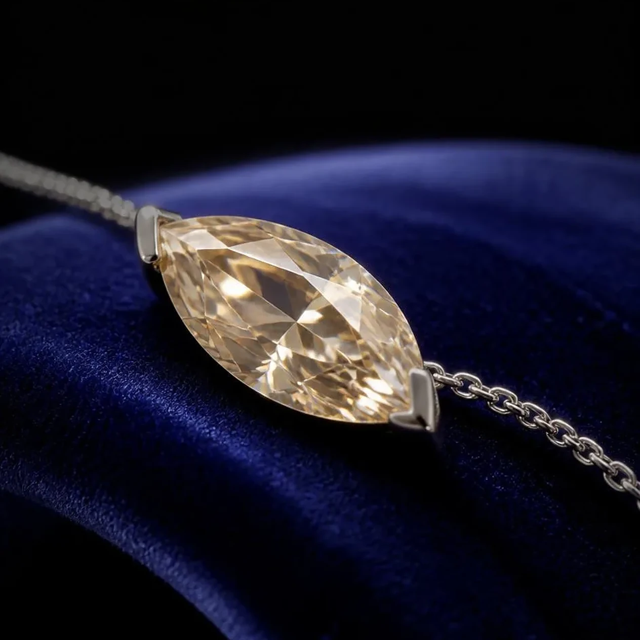Couronne de Cristal, 2N-ATL-3D5JZB